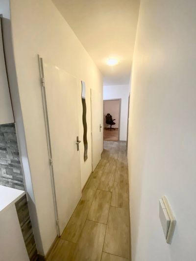 FOX * Zariadený 3 izbový byt po rekonštrukcii s loggiou, parkovacie státie * Koniarekova - 15