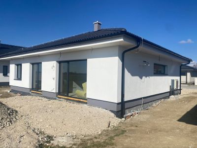 FOX * 4 izbový rodinný dom typ / Bungalov / v štádiu HOLODOM * pozemok 570 m2 * Šúrovce - 4