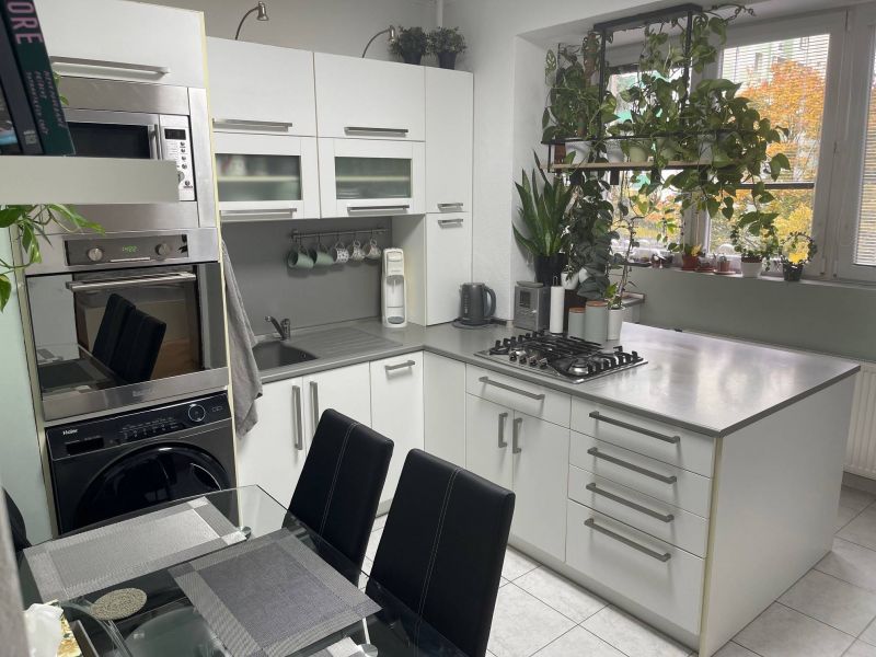 FOX - 3 izbový bezbariérový byt * Čajkovského ul. * kompletná rekonštrukcia * loggia - 1