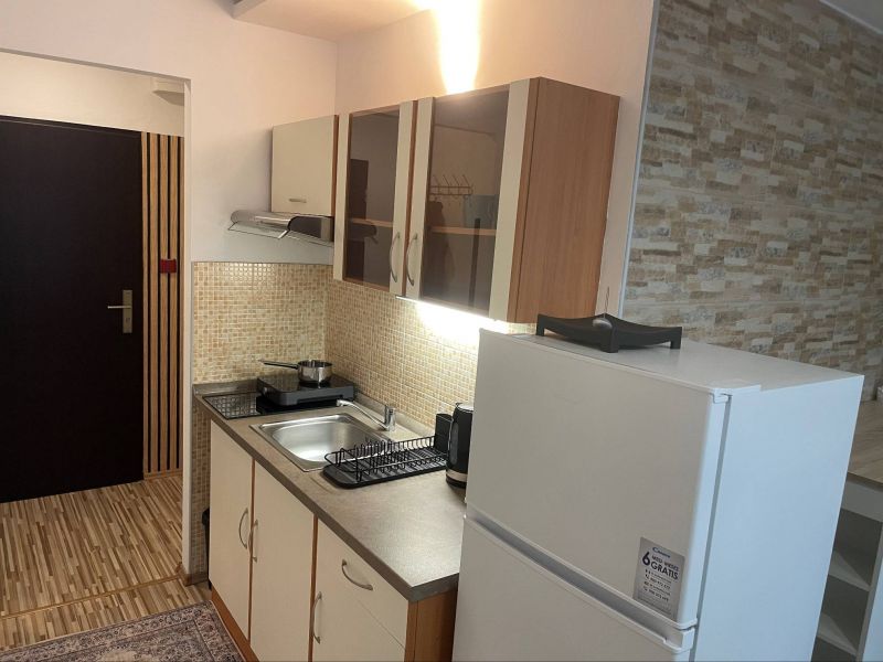 FOX - garsónka aj so zariadením na Coburgovej ul. * kompletná rekonštrukcia * - 2