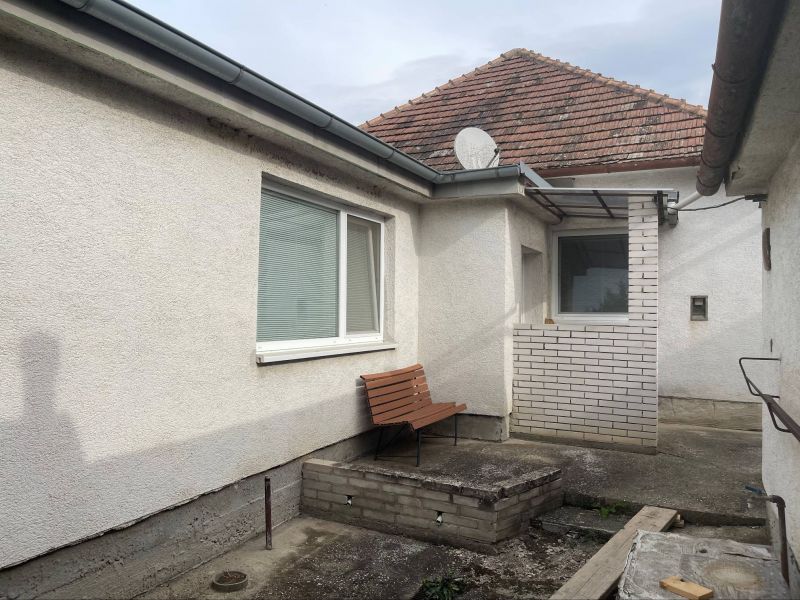 FOX - Rodinný dom Opoj, okres Trnava – 4 izby, pozemok 738 m², garáž a hospodárske stavby - 10