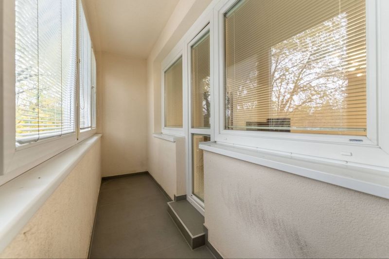 FOX - Predaj * veľký 3 izbový byt s garážou * Sladovnícka ul. - 13