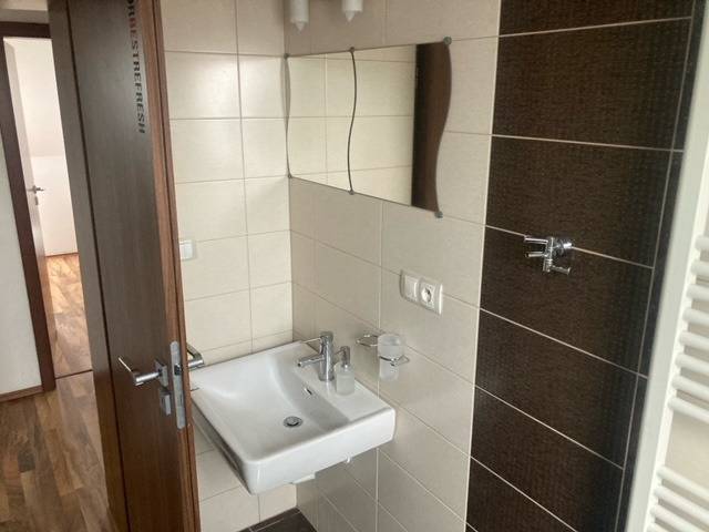 FOX - PRENÁJOM * 3 izbový byt * Vajanského ulica * centrum mesta * - 7