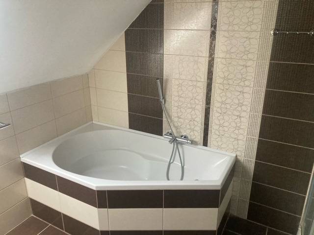 FOX - PRENÁJOM * 3 izbový byt * Vajanského ulica * centrum mesta * - 8