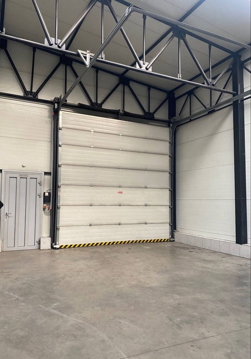 FOX - Priemyselná hala - bývalá autodielňa - Trnava - 6