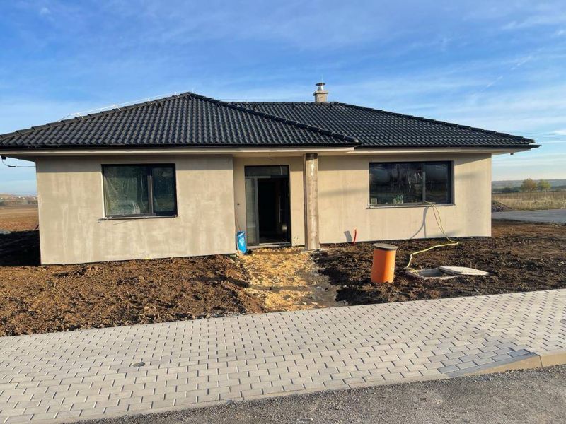 FOX - NOVOSTAVBY RD s exkluzívnym výhľadom * Smolenice * rezidenčná lokalita * pozemok 524 m2 - 6
