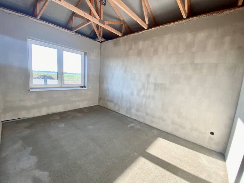 FOX * 4 izbový rodinný dom typ / Bungalov / v štádiu HOLODOM * pozemok 570 m2 * Šúrovce - 13