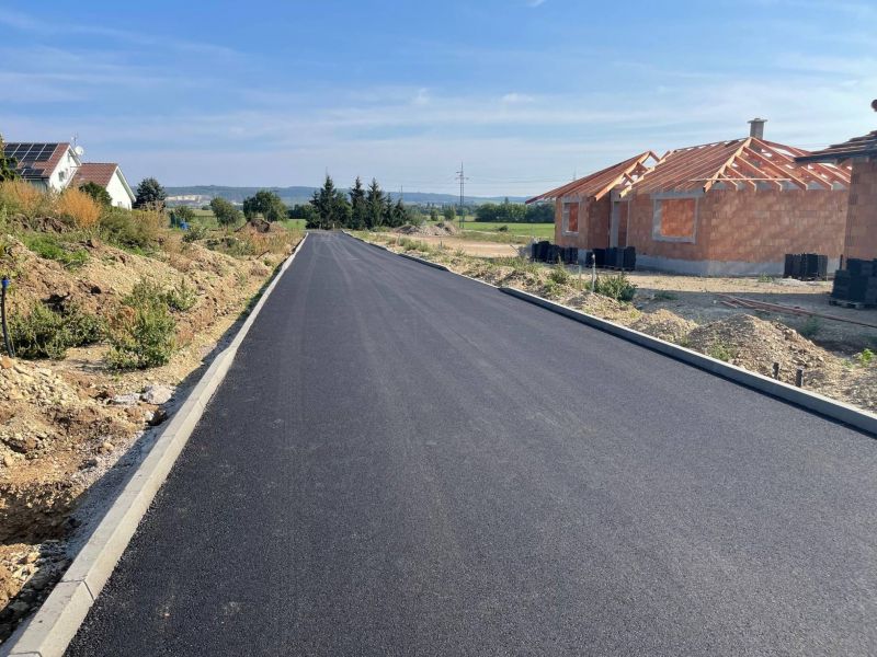 FOX - NOVOSTAVBY RD s exkluzívnym výhľadom * Smolenice * rezidenčná lokalita * pozemok 524 m2 - 7