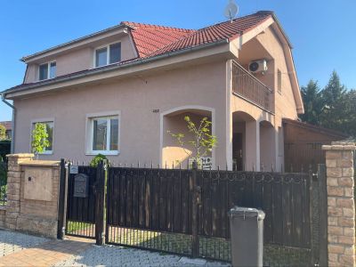 FOX - Rodinný dom s potenciálom viacgeneračného bývania v Trstíne