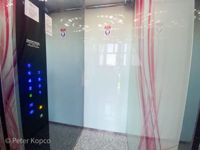 FOX - REZERVOVANÉ * 3 izbový byt * Budatínska ul. * Petržalka * zariadený * loggia * kompletná rekonštrukcia - 16