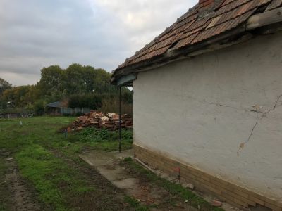 FOX - stavebný pozemok * Bučany * rozloha 750 m2 * všetky IS na pozemku - 3