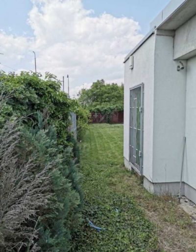 FOX - záhrada na predaj * časť Nemečanka * s celoročne obývateľnou chatkou - 5