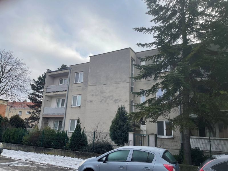 FOX - Predaj * veľký 3 izbový byt 97 m2 s garážou * ulica Cyrila a Metoda v Trnave - 16