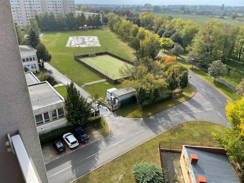FOX - PRENÁJOM * 1 izbový byt s dvomi loggiami * Beethovenova ul. * zariadený - 11