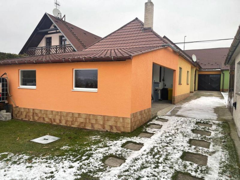 FOX - REZERVOVANÉ * zrekonštruovaný rodinný dom * Trstín * pozemok o výmere 1100 m2 - 5