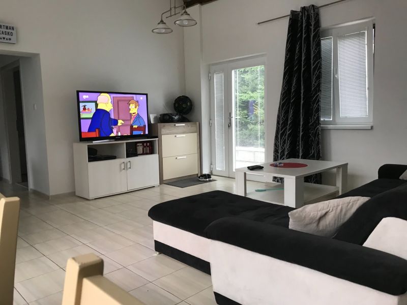 FOX - rodinný dom vhodný na podnikanie * Beňuš/okr. Brezno * kompletná rekonštrukcia * krásne prostredie - 3