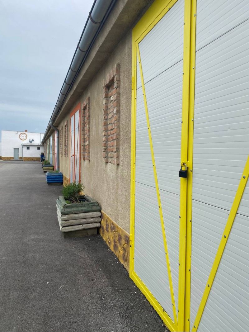 FOX - Skladové priestory 20, 60, 80 a 90 m2 v okrajovej časti Trnavy - 3